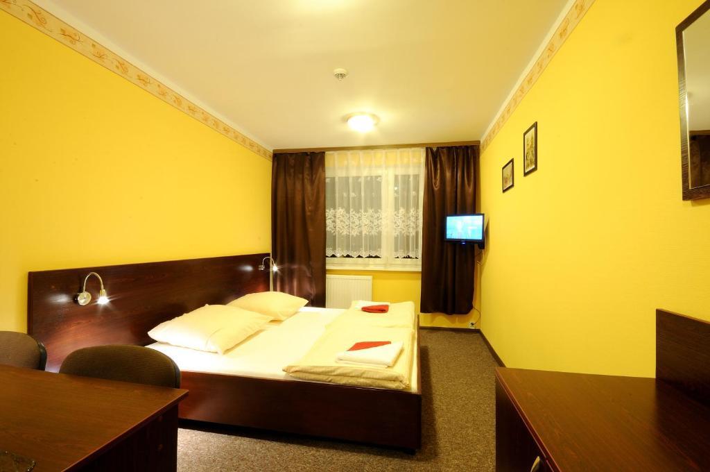 Hotel Gambit I Restauracja Cieszyn Cieszyn  Room photo